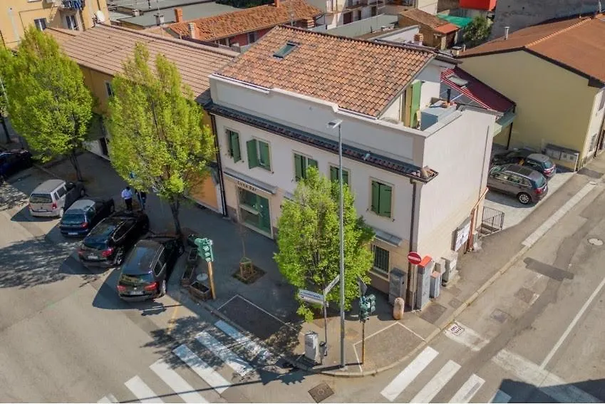 Guest house Affittacamere Borgo Roma Verona